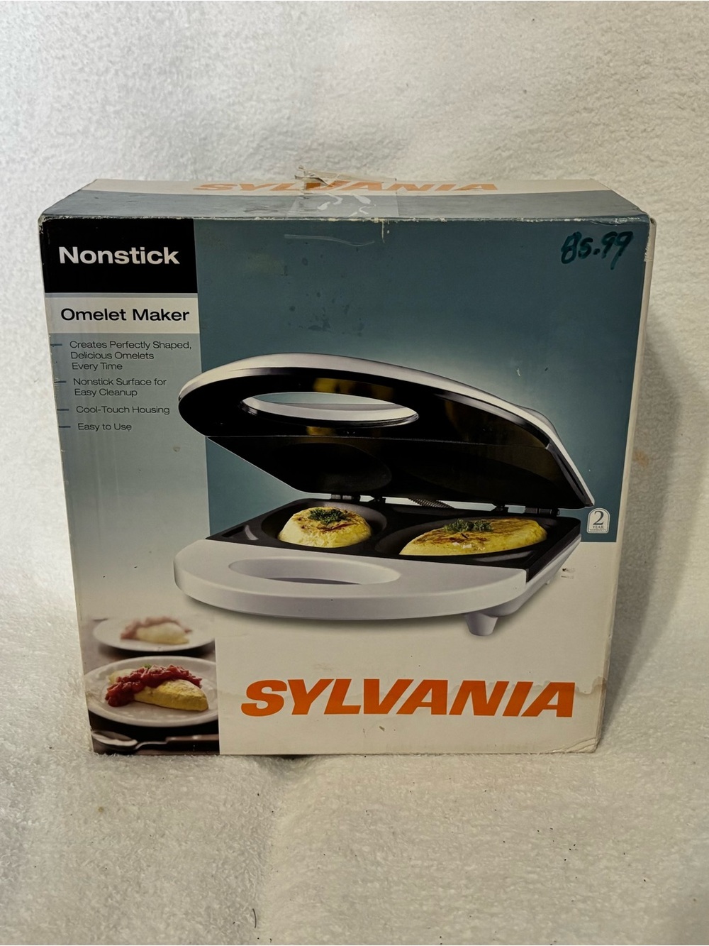 Sylvania White Nonstick Omelet Maker